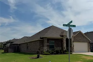 418 War Emblem Ln, Waxahachie, TX 75165 - Photo 2