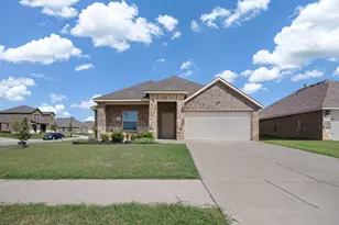 418 War Emblem Ln, Waxahachie, TX 75165 - Photo 1