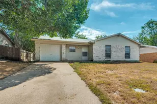 1211 Neptune Dr, Cedar Hill, TX 75104 - Photo 2
