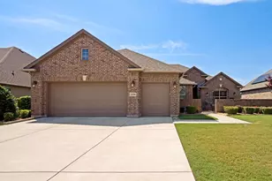 12509 Lockhart Dr, Denton, TX 76207 - Photo 2