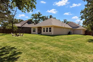 214 Colt Dr, Lake Kiowa, TX 76240 - Photo 14