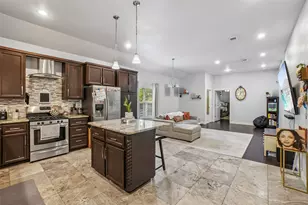 1414 Record Crossing Rd, Dallas, TX 75235 - Photo 2