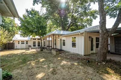 805 NW 14th Street, Grand Prairie, TX 75050 - Photo 22