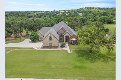 108 Oak Creek Drive, Springtown, TX 76082 - Photo 2
