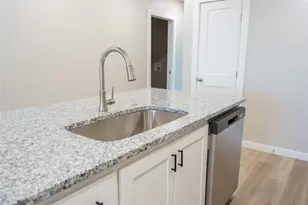 326 Colorado St, Abilene, TX 79601 - Photo 6