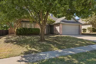1111 Hyde Park Dr, McKinney, TX 75069 - Photo 2