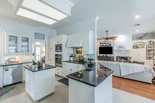 9505 Lost Trails Dr, Waco, TX 76712 - Photo 8
