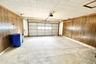 701 Victoria Dr, Euless, TX 76039 - Photo 18