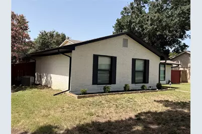 1262 Valencia Lane, Lewisville, TX 75067 - Photo 2