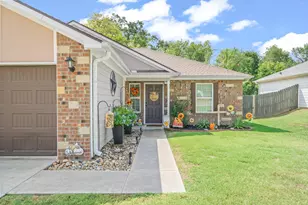 543 Foster St, Canton, TX 75103 - Photo 2