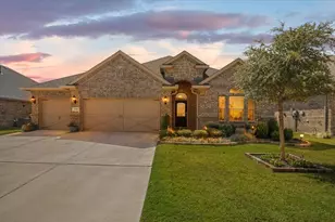 1109 Whispering Hl Dr, Mansfield, TX 76063 - Photo 2