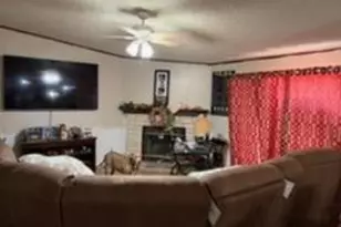 105 Seminole St, Tye, TX 79563 - Photo 24