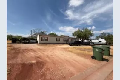 105 Seminole Street, Tye, TX 79563 - Photo 18