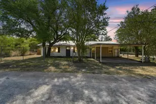 102 Creek Dr, Whitney, TX 76692 - Photo 1