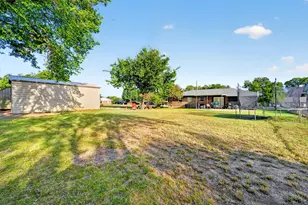 708 E High St, Wills Point, TX 75169 - Photo 32