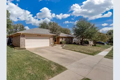 904 Forest Trail Court, Euless, TX 76039 - Photo 1