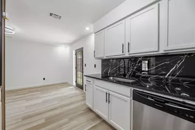 1820 Wickersham Drive, Arlington, TX 76014 - Photo 10