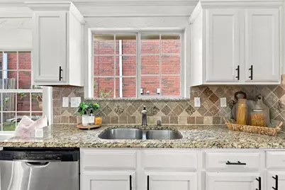 2801 Buena Vista Court, Carrollton, TX 75007 - Photo 14