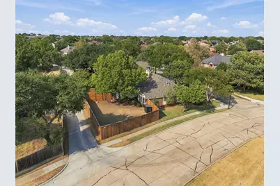 2801 Buena Vista Court, Carrollton, TX 75007 - Photo 34