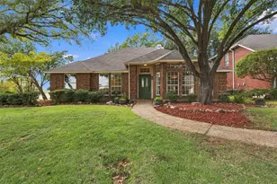 2801 Buena Vista Ct, Carrollton, TX 75007 - Photo 2