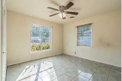 934 Indian Hills Drive, Grand Prairie, TX 75051 - Photo 10