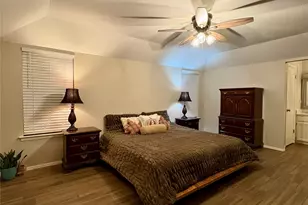 917 Clearview Dr, Bedford, TX 76021 - Photo 8
