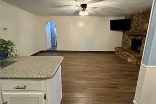 917 Clearview Dr, Bedford, TX 76021 - Photo 6
