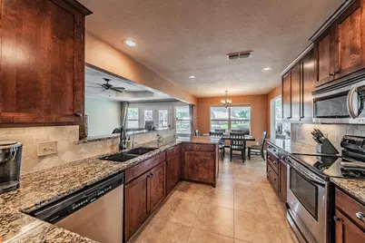 3713 Quail Run, Granbury, TX 76049 - Photo 14