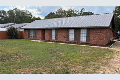 429 Davis Street, Fairfield, TX 75840 - Photo 2