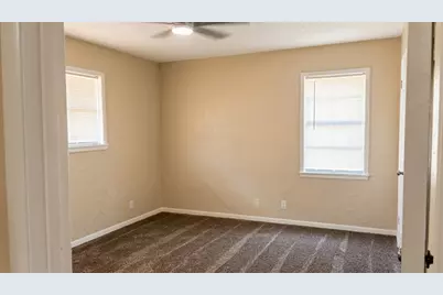 429 Davis Street, Fairfield, TX 75840 - Photo 16