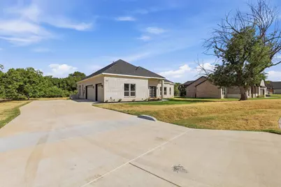 2304 Candlestick Drive, Granbury, TX 76049 - Photo 30