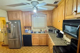 10122 Ash Cove, Wills Point, TX 75169 - Photo 6