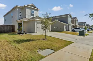 1417 Silver Spruce Ln, Fort Worth, TX 76140 - Photo 2