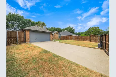 2409 Hedgeway Circle, Garland, TX 75044 - Photo 28