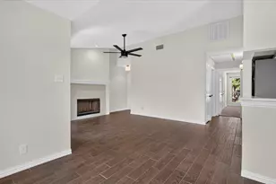 1204 Calico Ln, Arlington, TX 76011 - Photo 10