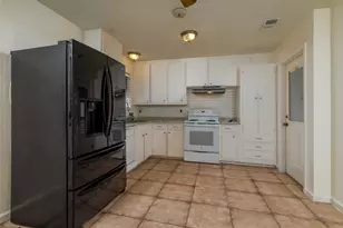 2204 Cales Dr, Arlington, TX 76013 - Photo 16