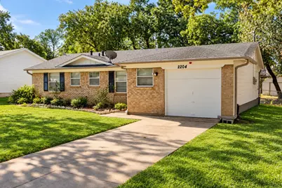 2204 Cales Drive, Arlington, TX 76013 - Photo 2
