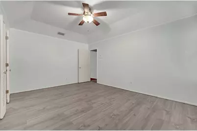 916 Pierce Arrow Drive, Arlington, TX 76001 - Photo 18