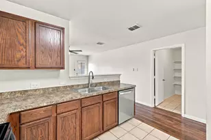 729 Rio Bravo Dr, Fort Worth, TX 76052 - Photo 12