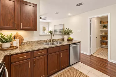 729 Rio Bravo Drive, Fort Worth, TX 76052 - Photo 10