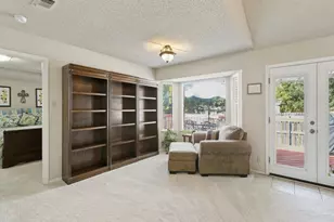 221 Meadowhill Dr, Benbrook, TX 76126 - Photo 8