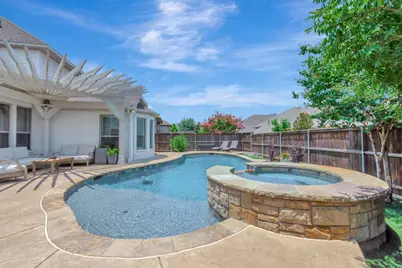920 Champions Way, Roanoke, TX 76262 - Photo 2
