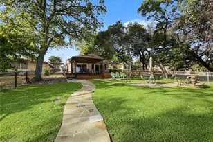 124 Marina View Ct, Weatherford, TX 76087 - Photo 12