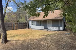 315 W Congress St, Denton, TX 76201 - Photo 22