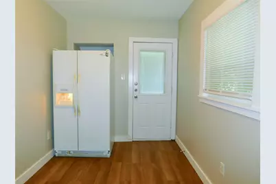 315 W Congress Street, Denton, TX 76201 - Photo 6