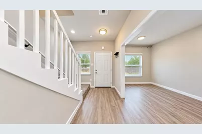 2407 Lee Avenue, Fort Worth, TX 76164 - Photo 2