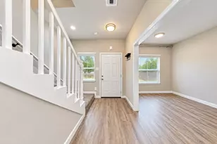 2407 Lee Ave, Fort Worth, TX 76164 - Photo 2