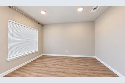 2407 Lee Avenue, Fort Worth, TX 76164 - Photo 4