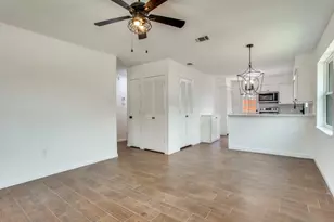 1307 Worthington St, Grapevine, TX 76051 - Photo 12