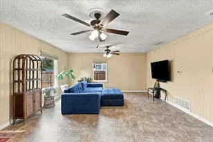 3202 Casino Dr, Dallas, TX 75224 - Photo 10